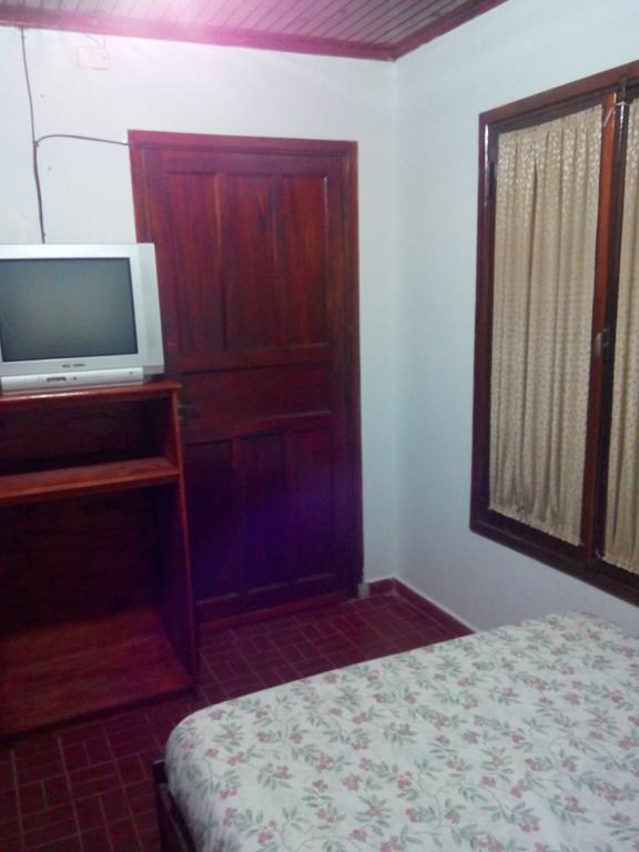 Iguazu Rey Hostel Πουέρτο Ιγκουασού Εξωτερικό φωτογραφία